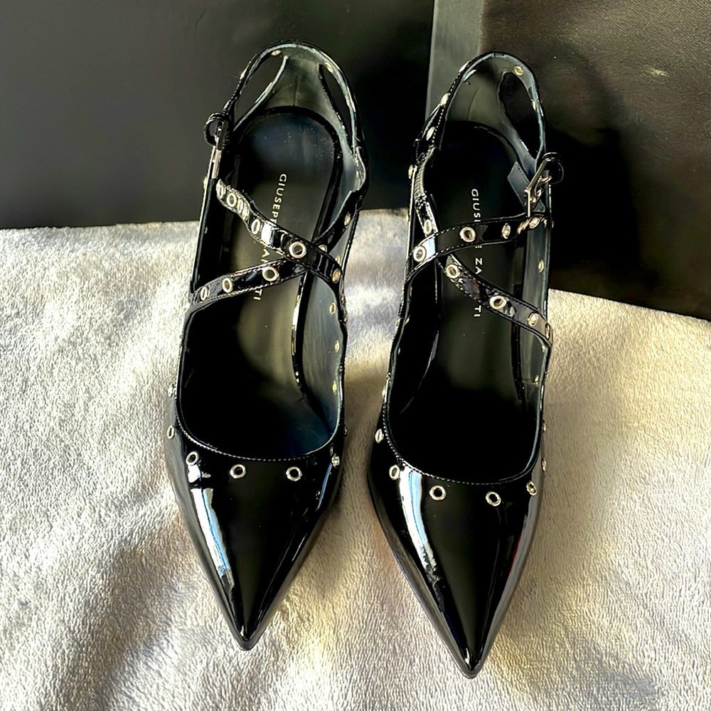 Black Brand new, Giuseppe Zanotti